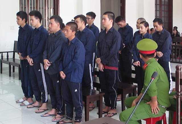 Ga trai co quoc tich Canada linh hon 5 thang tu, bi truc xuat khoi VN hinh anh