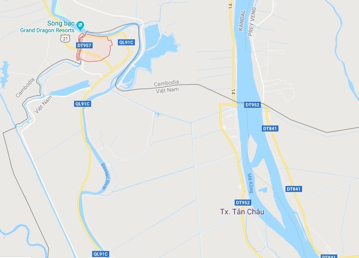 Sạt lở 2 căn nhà ảnh 2 Sat lo 2 can nha anh 2