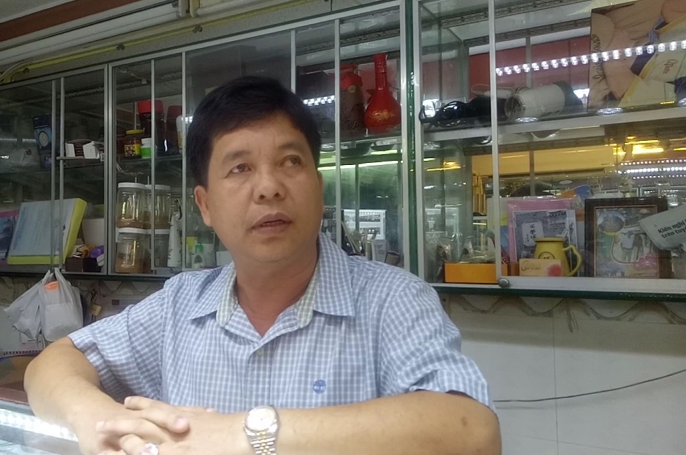 Chu tiem vang Thao Luc khieu nai, doi 20 vien kim cuong bi tich thu hinh anh