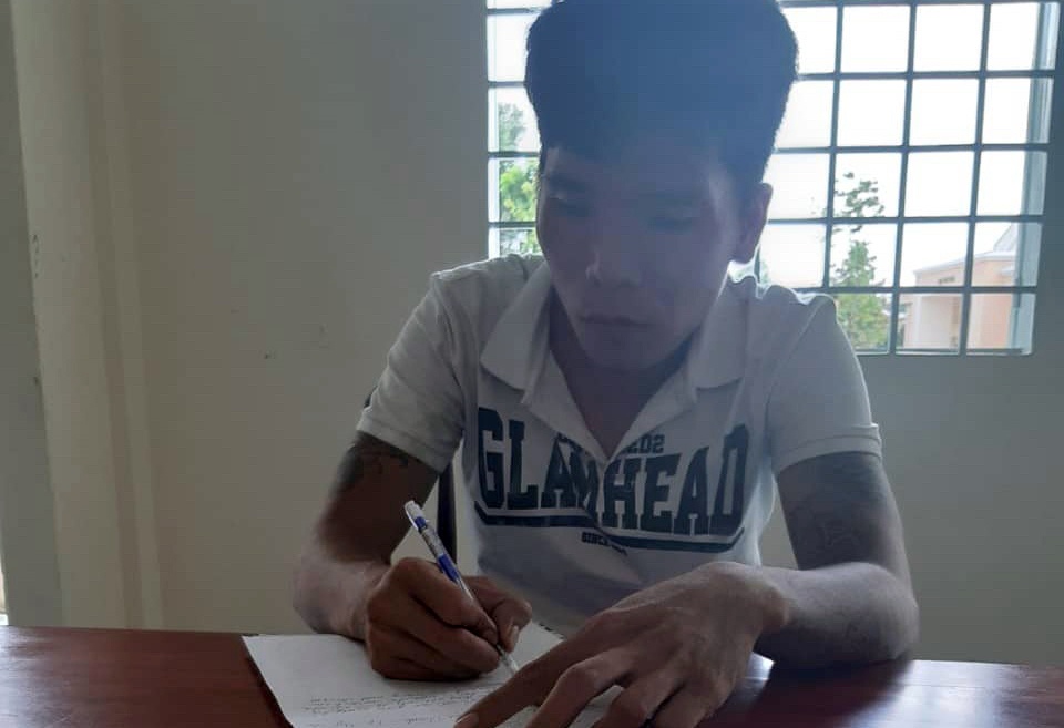 Nghien ma tuy,  cuop tai san anh 1