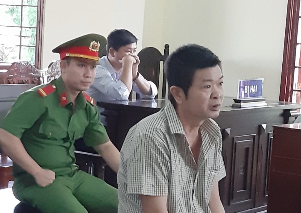 Giam dinh tam than nguoi chong giet vo, day thi the xuong song hinh anh