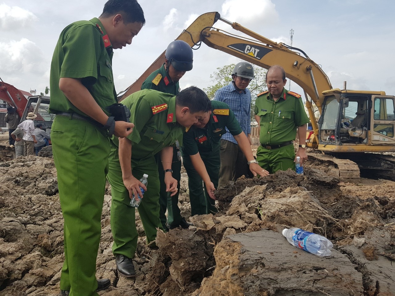 No lon gan ky tuc xa Dai hoc Can Tho hinh anh