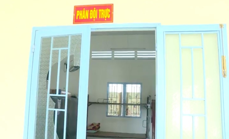 Đập phá trụ sở ảnh 2 Dap pha tru so anh 2