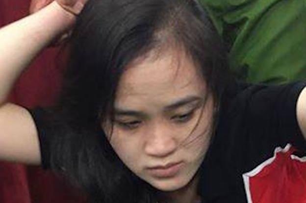 Nu 9X bi bat khi giat day chuyen tai hoi cho hinh anh