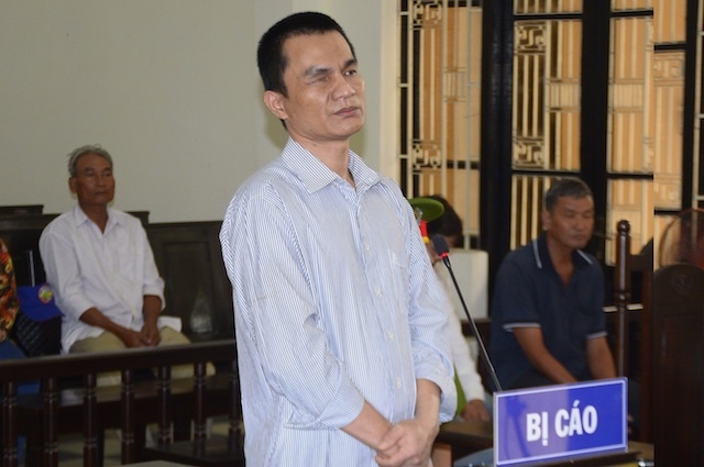 Tu hinh thu pham giet ba ban thit heo de cuop nu trang hinh anh