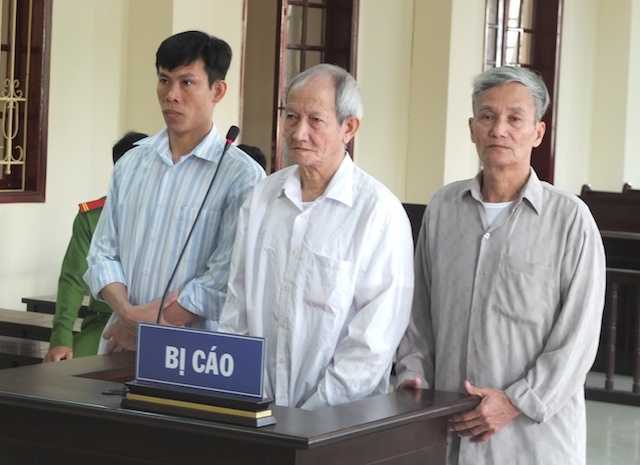 Hai cha con lĩnh án ảnh 1 Hai cha con linh an anh 1