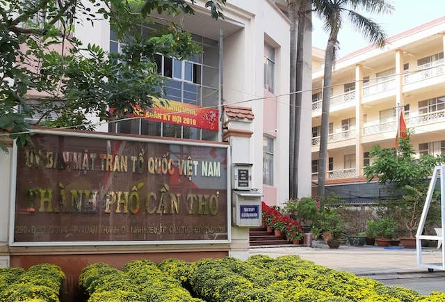 Chu tich Uy ban MTTQ Viet Nam TP Can Tho bi ky luat hinh anh