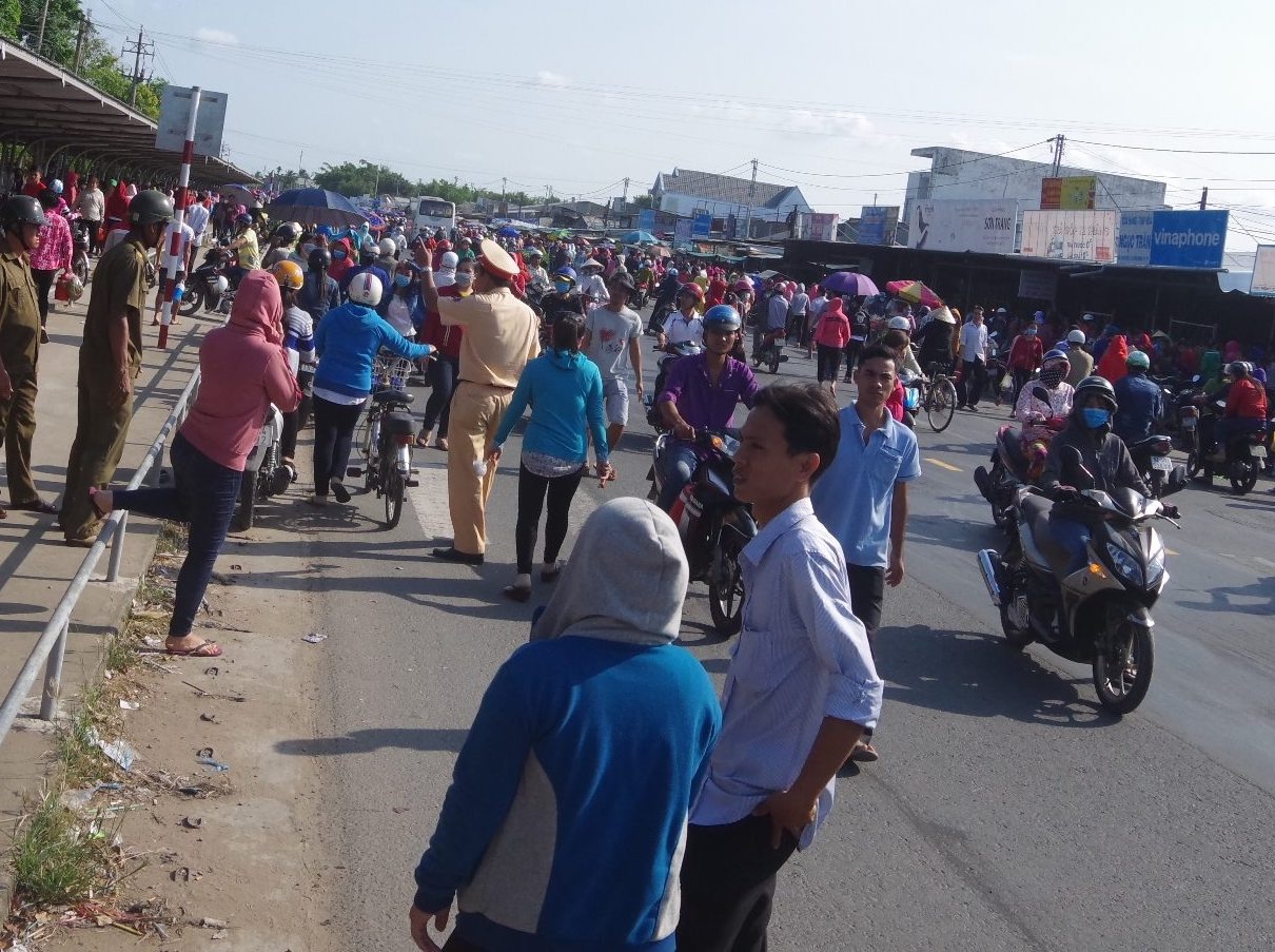 10.000 cong nhan anh 2