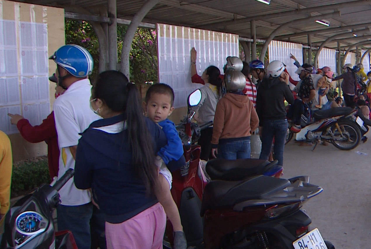 10.000 cong nhan anh 2