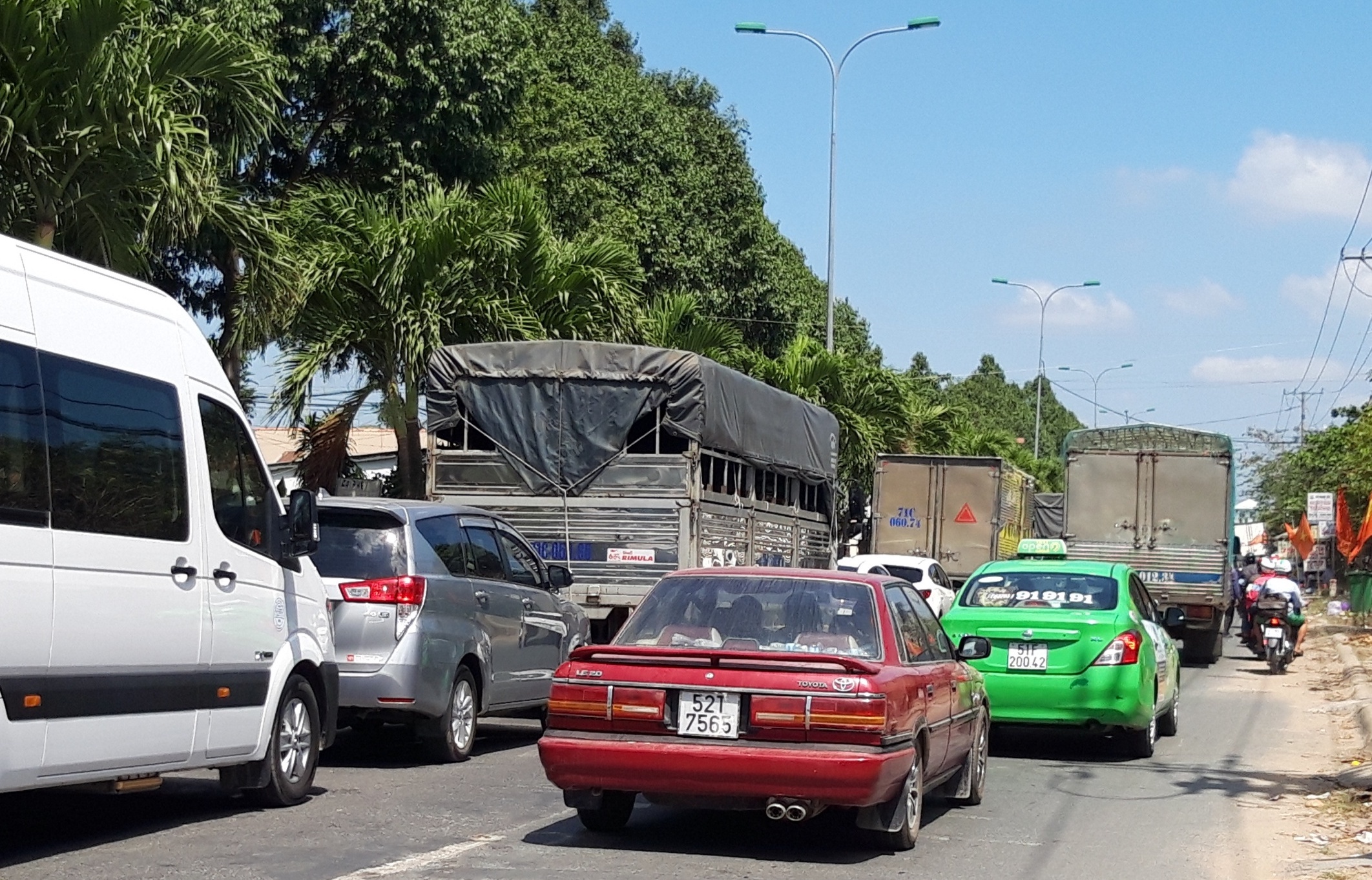 Pha Dinh Khao,  Vam Cong anh 1