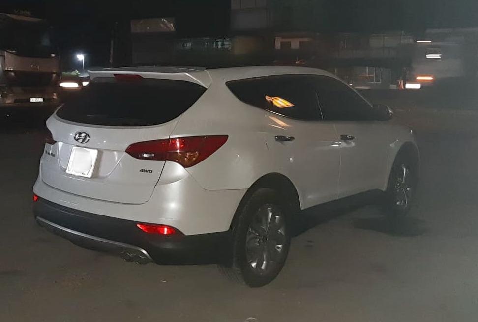 Pho giam doc benh vien trinh bao bi cuop hon 100 trieu dong tren oto hinh anh