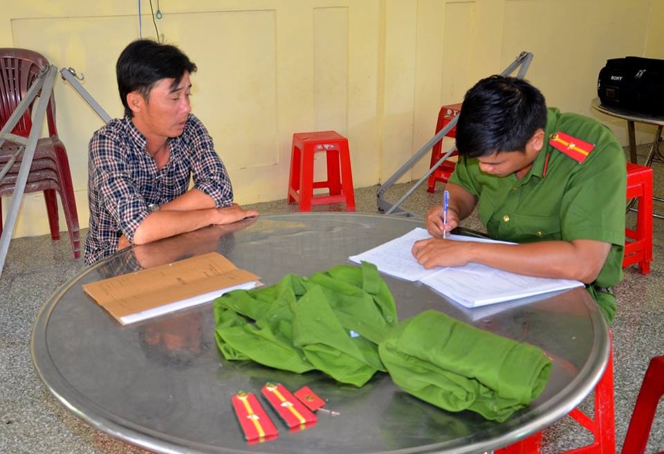 Cảnh sát dỏm ảnh 2 Canh sat dom anh 2