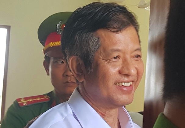 Toa de nghi lam ro vai tro chu muu cua cuu Giam doc Vietcombank Tay Do hinh anh