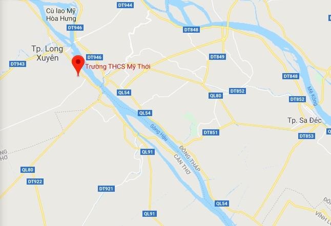 Nam sinh bi danh hoi dong anh 2