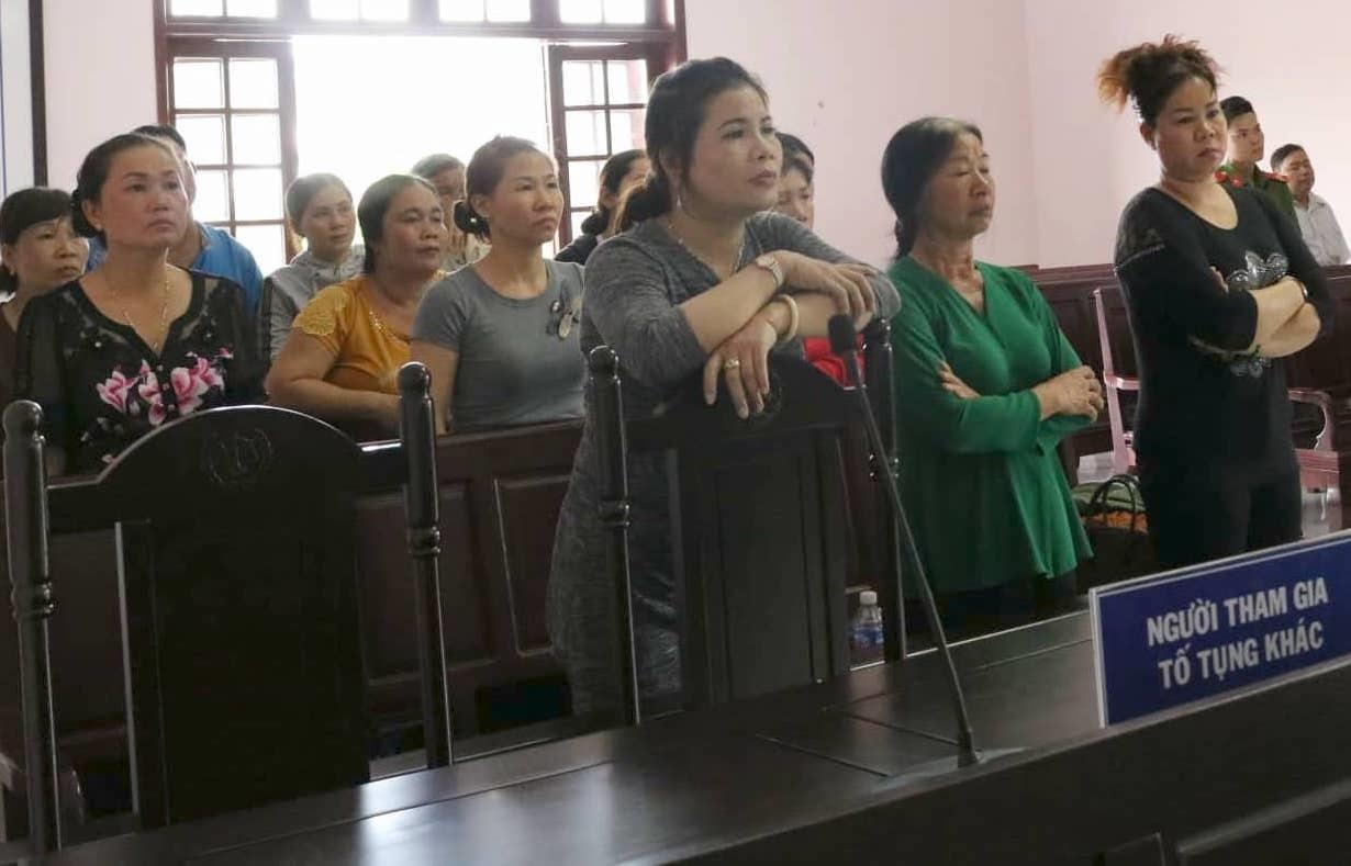 Nu bi cao mang thai xin toa xu vang mat linh 13 nam tu hinh anh