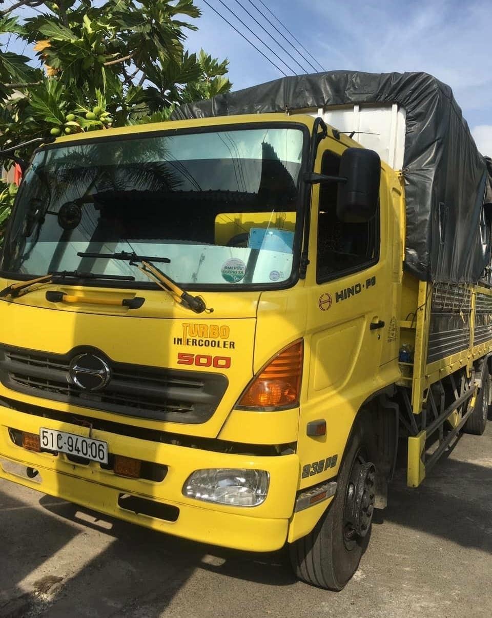 Canh sat bat xe tai nghi gan bien gia cho hang dien may hinh anh