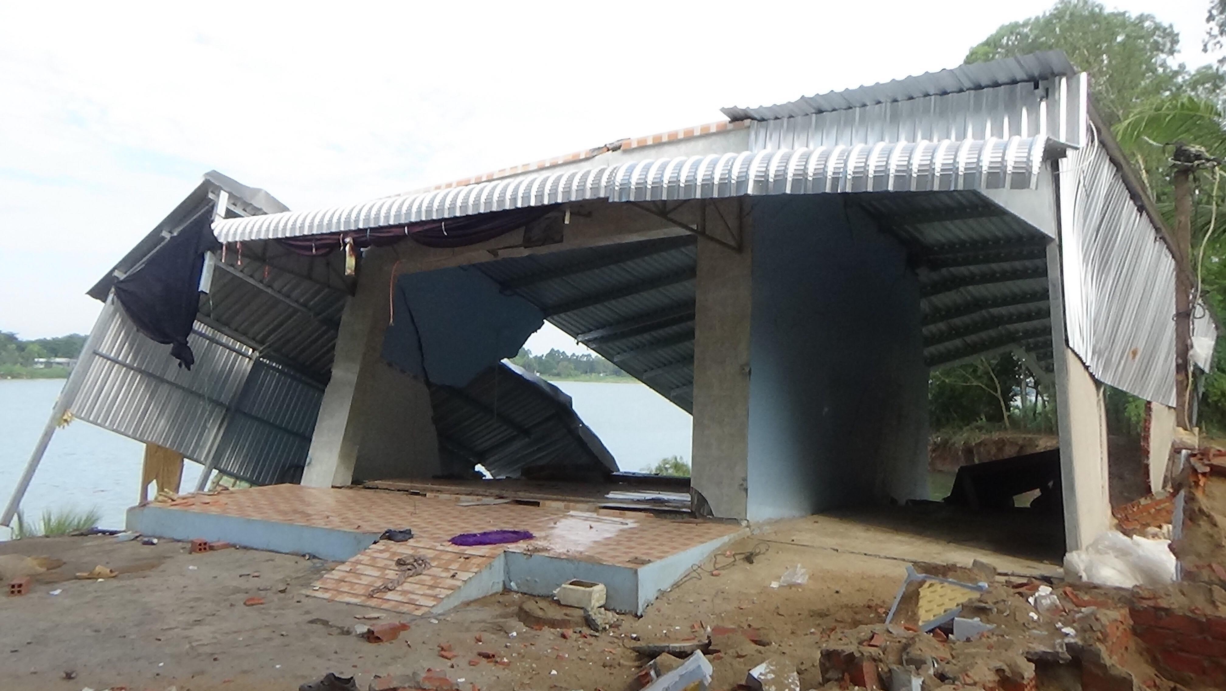 Nha sat lo luc rang sang, cu ba 89 tuoi roi song tu vong hinh anh