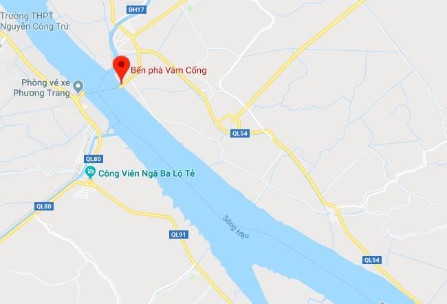 co xe qua pha Vam Cong anh 2