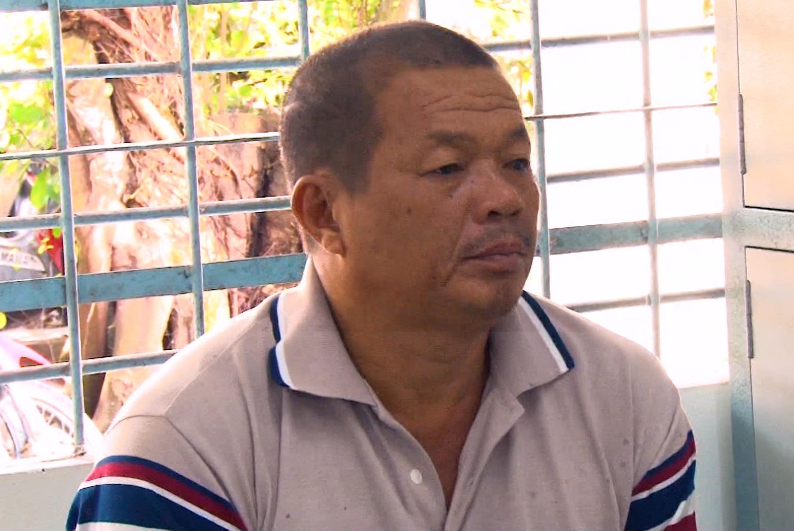 Dam chet dong nghiep vi bi chich dien vao nguoi hinh anh