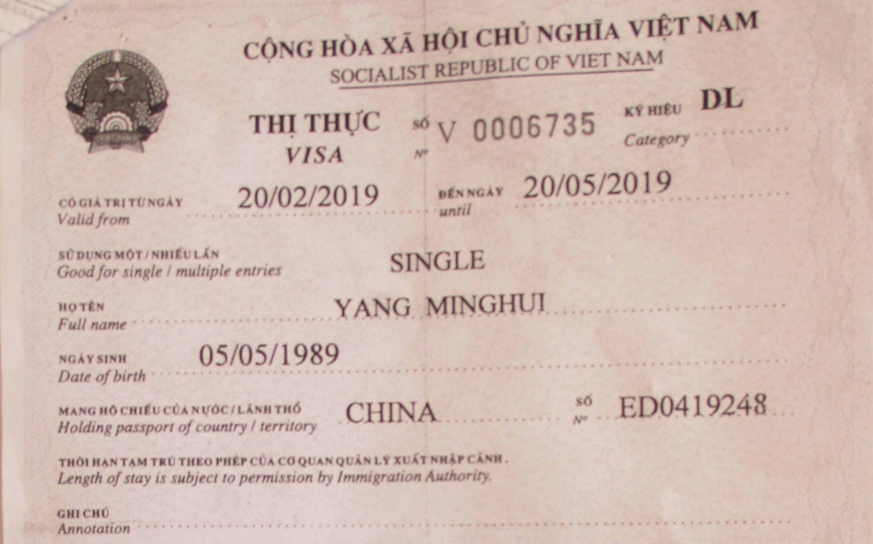 Hai nguoi dan ong Trung Quoc bi xu phat anh 2