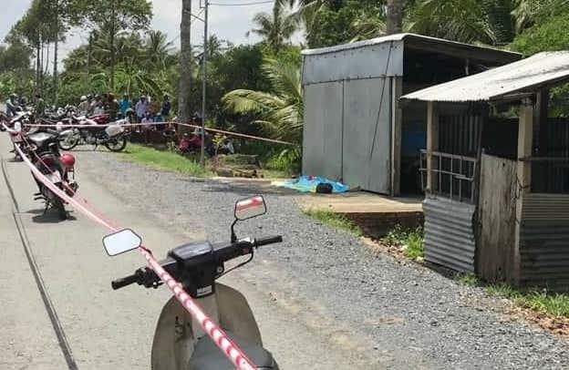 Nguoi dan ong tu choi di nhau bi sat hai trong dem hinh anh