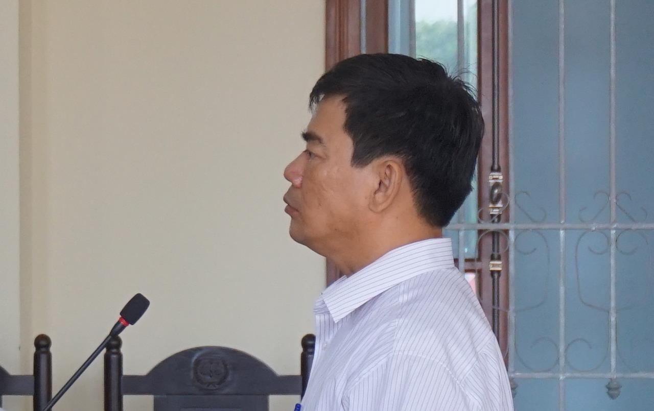 Cuu truong phong doa 'mai dao giet hieu truong' bi bat tai toa hinh anh