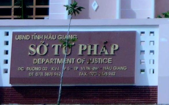 Pho giam doc So Tu phap Hau Giang noi ly do tu choi chuyen cong tac hinh anh