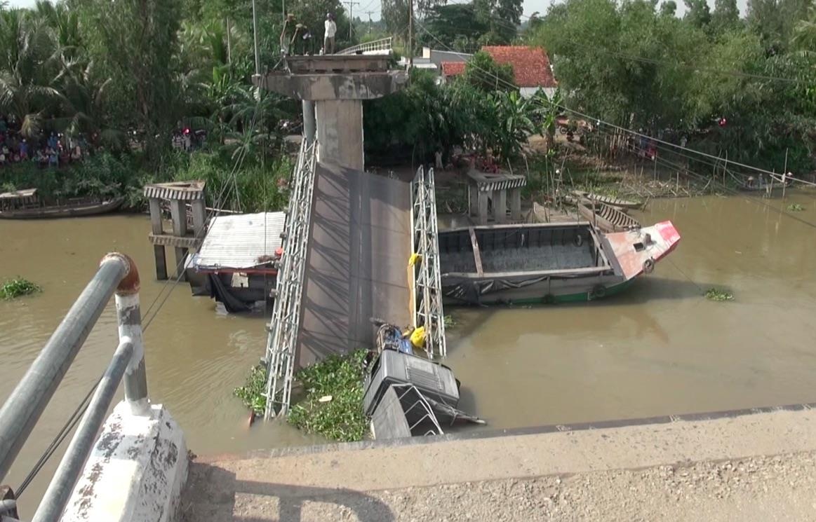 Sap cau Tan Nghia o Dong Thap anh 2