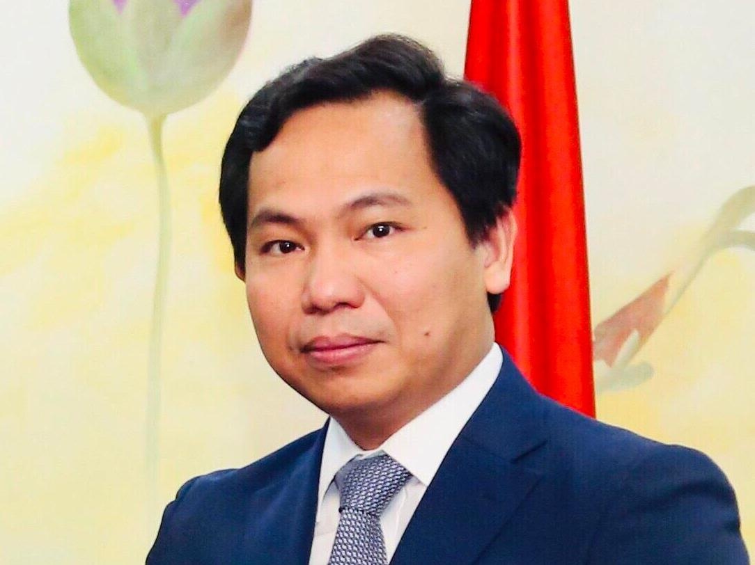 Ong Le Quang Manh duoc bau lam Chu tich UBND TP Can Tho hinh anh