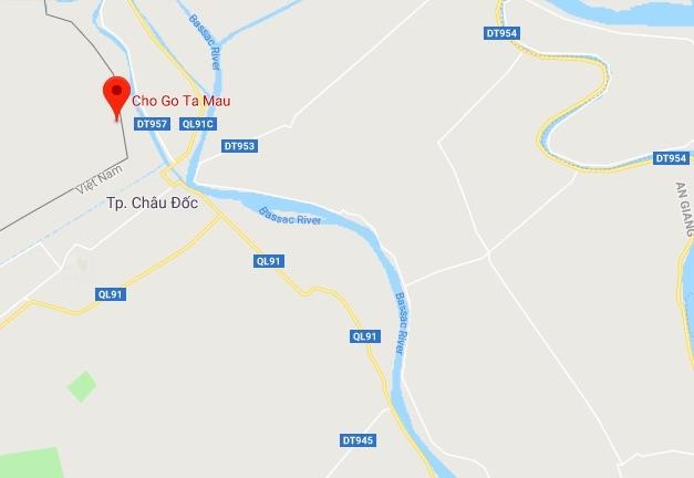 Van chuyen 50.000 USD qua bien gioi anh 2