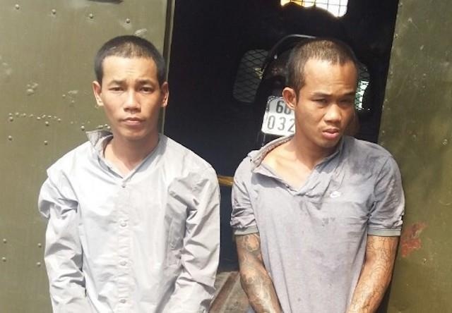 Khoi to hai bi can tron khoi noi giam giu hinh anh