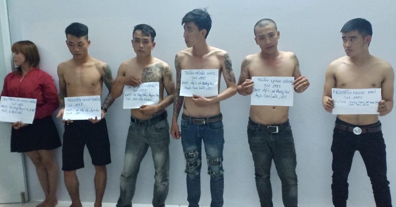 gia danh canh sat danh dai uy giao thong anh 1