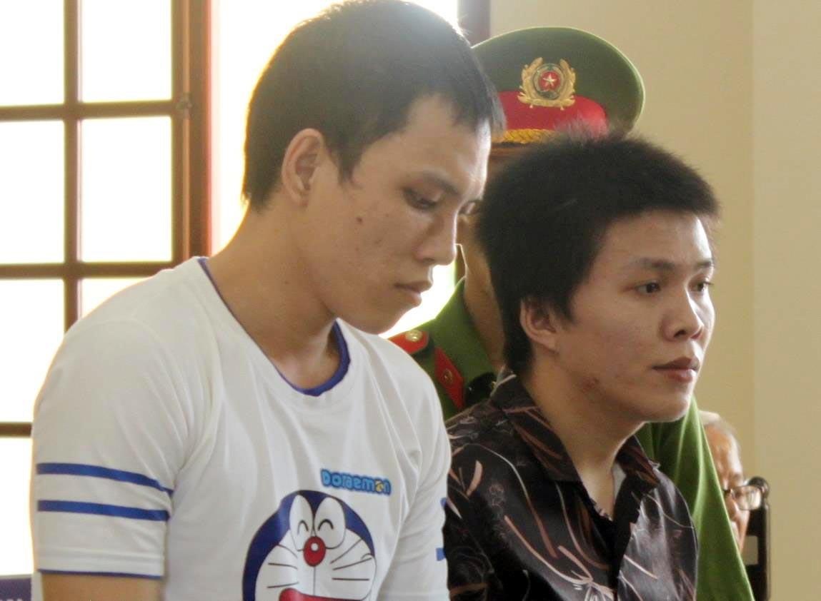 Hai thanh nien giet nguoi tren via he linh an tu hinh hinh anh