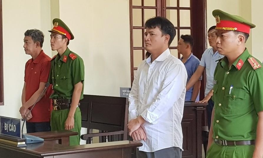 Nhom quay clip de tong tien CSGT hau toa hinh anh