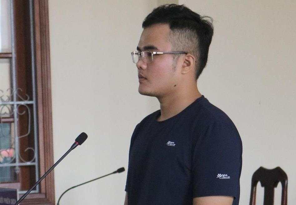 Bac khang cao cua nam sinh trom tai san trong tiem game hinh anh