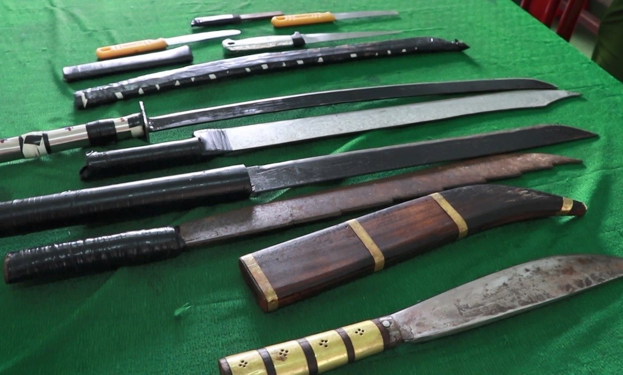 hai thanh niên tàng trữ ma túy ảnh 2 hai thanh nien tang tru ma tuy anh 2