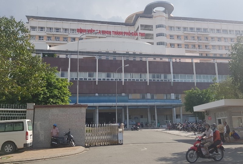 Benh nhan tung vo o kinh, nhay tu tang 6 tu vong hinh anh