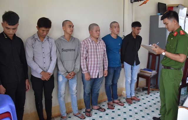 ong bo bao hanh con trai anh 2