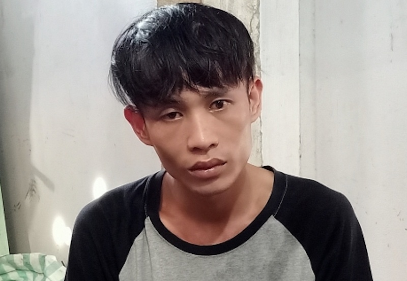 9X giau ma tuy trong khau trang de ban kiem loi hinh anh