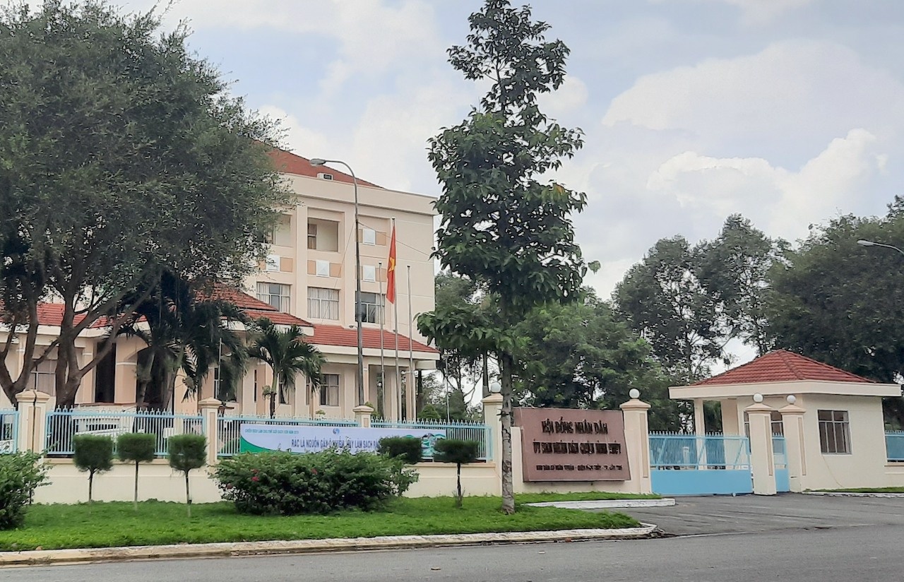 Chủ tịch UBND quận Bình Thủy ảnh 2 Chu tich UBND quan Binh Thuy anh 2