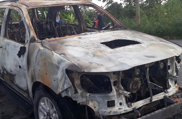 Toyota Fortuner chay rui khi chay tren duong hinh anh