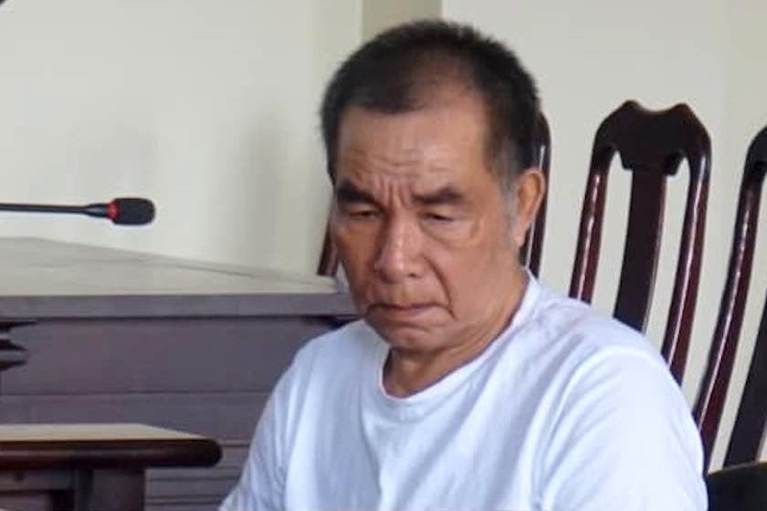 Ong lao linh an chung than vi danh chet hang xom hinh anh