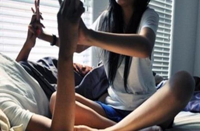 Bi truy to vi quan he voi be gai 12 tuoi quen qua mang xa hoi hinh anh