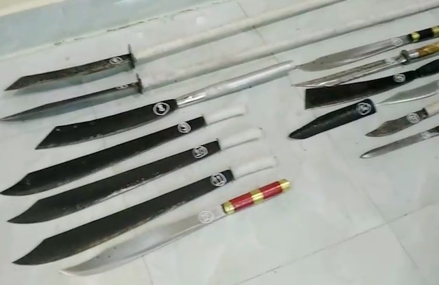 Cảnh sát bắt hai nhóm thanh niên hỗn chiến ảnh 2 Canh sat bat hai nhom thanh nien hon chien anh 2