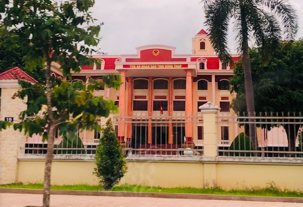 Nhieu lanh dao TAND tinh Dong Thap bi de nghi ky luat hinh anh