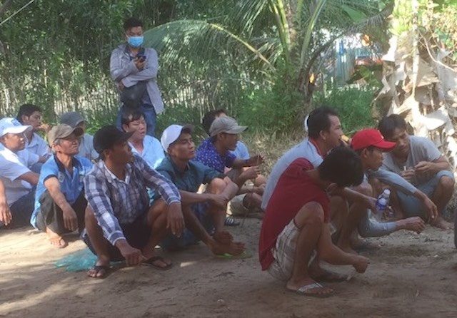 Canh sat pha truong ga o Tien Giang hinh anh