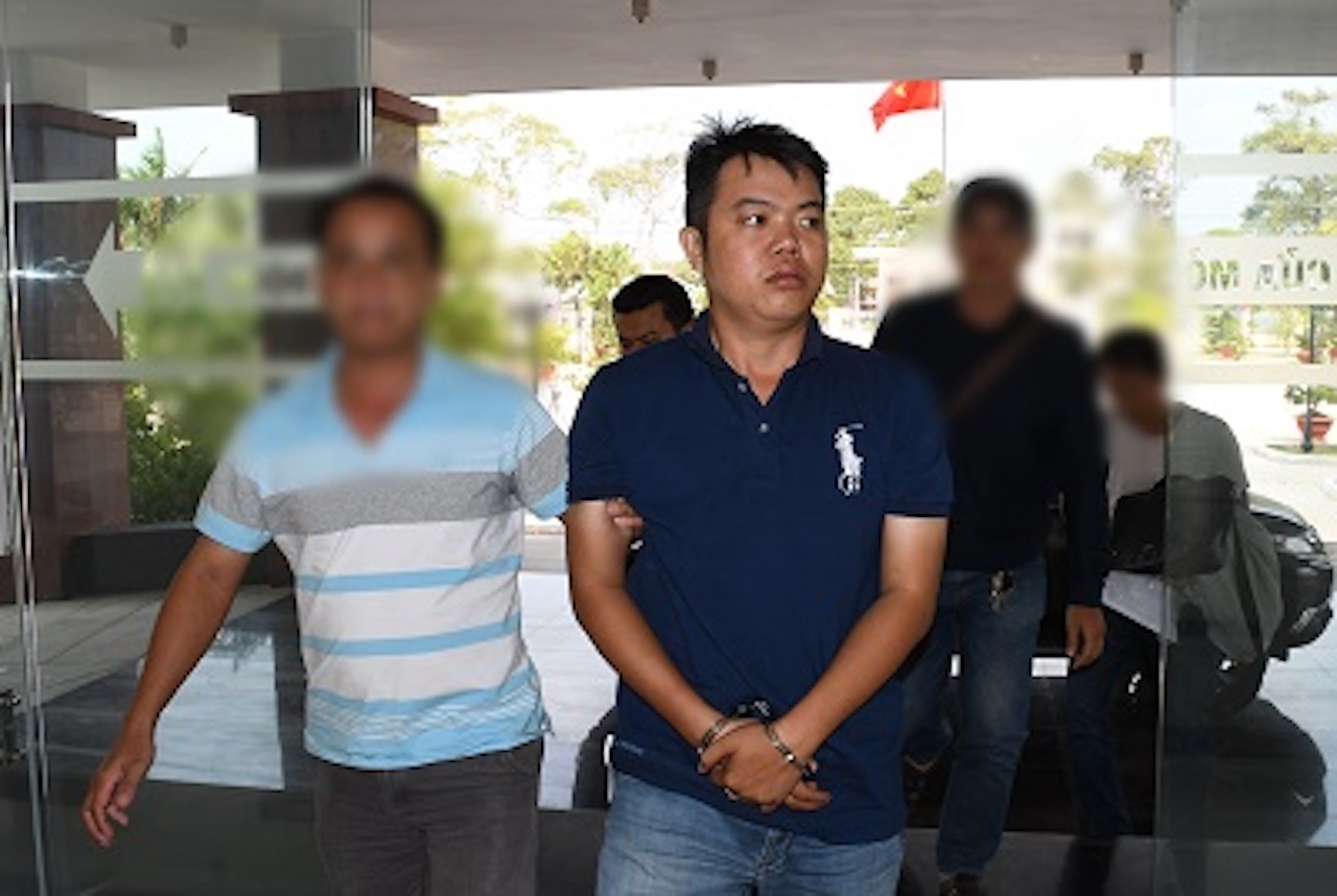 Ke bat coc nu sinh doi 5 ty dong tien chuoc anh 3