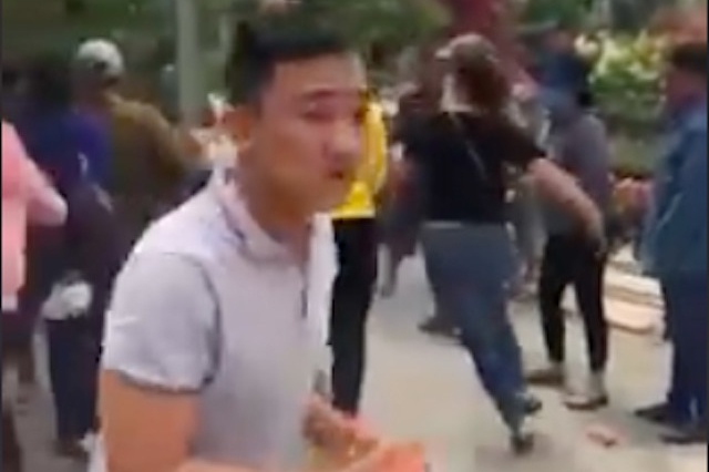 Cuop day chuyen phu nu roi danh ban nhan anh 1