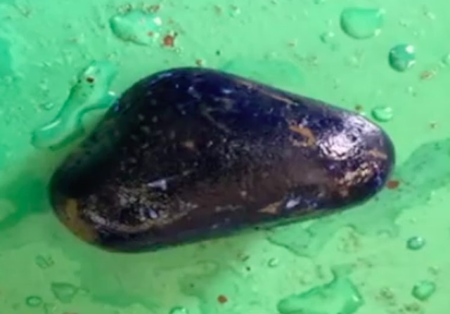 Lua ban da thien thach bang dat set voi gia 4,2 ty hinh anh