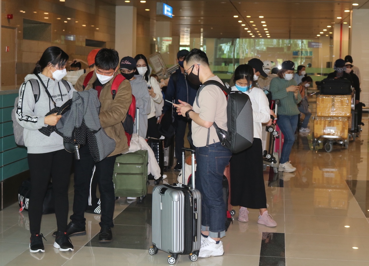 Cach ly 500 hanh khach dap xuong Can Tho anh 2